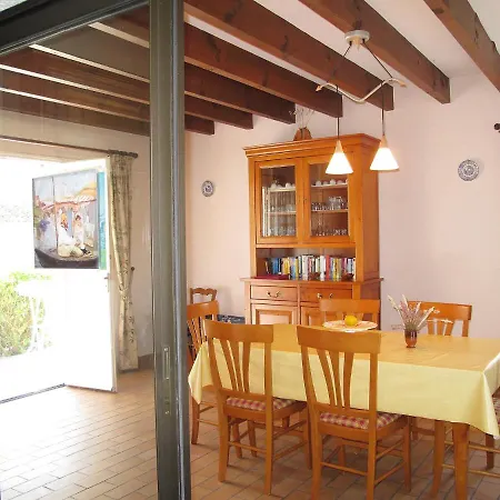 Holiday home Tourterelles By Interhome