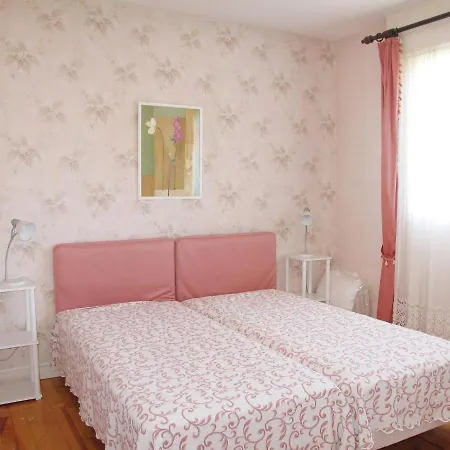 Tourterelles By Interhome *